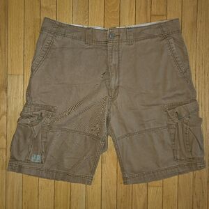 Levi's Denizen EUC Brown Cargo Shorts Relaxed Fit Size 38 Cotton Nutmeg
